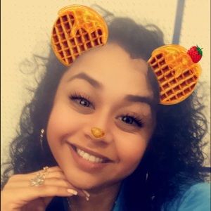 Meet your Posher, Maybelline